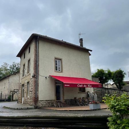 Cafe Du Lac Manthes 외부 사진